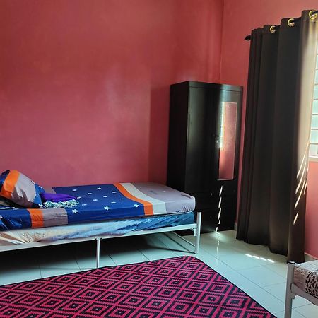 Teratak Delisha -Musslim Vila Kampong Jemampar Exterior foto